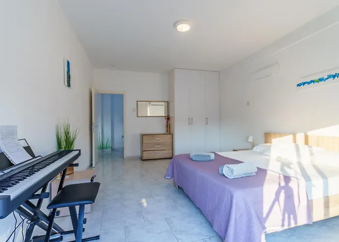 Fanta Sea * Lárnaca